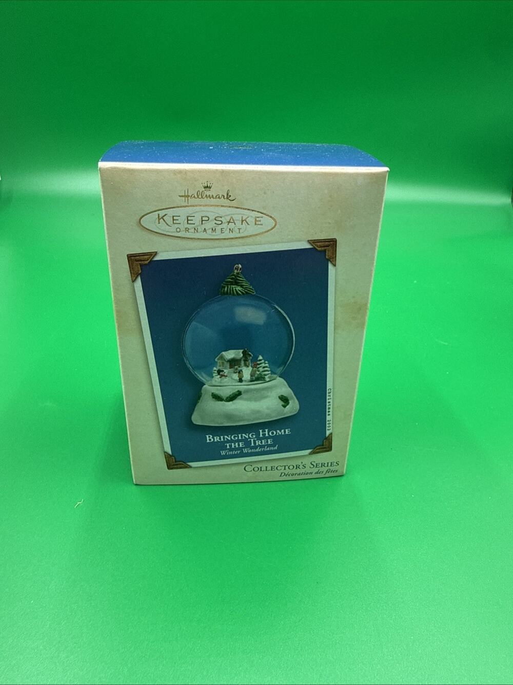 New Hallmark Keepsake “Bringing Home The Tree” 2002 Glass Collector’s Ornament